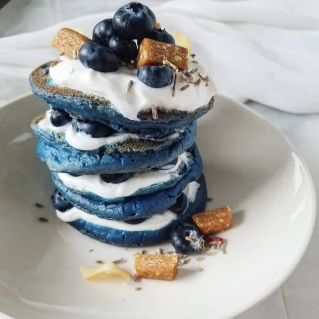 blue spirulina pancakes