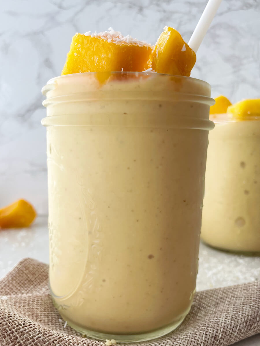 delicious mango pineapple smoothie without banana