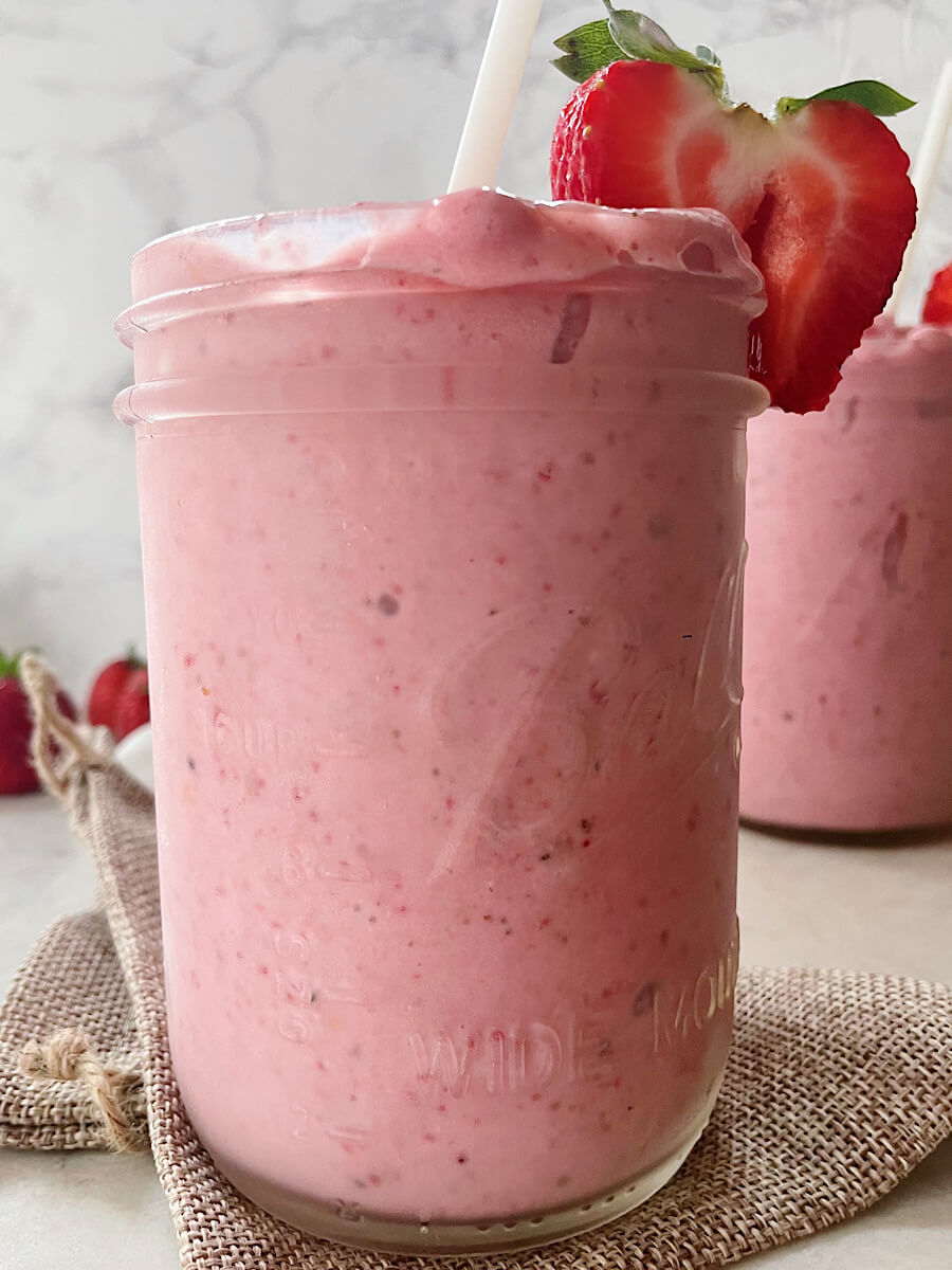 Strawberry banana smoothie recipe