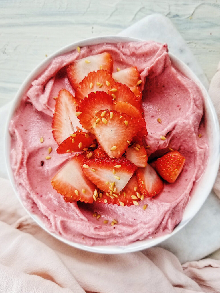 strawberries and cream smoothie bowl