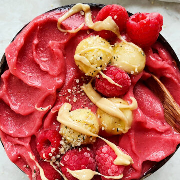 strawberry smoothie bowl no banana thick