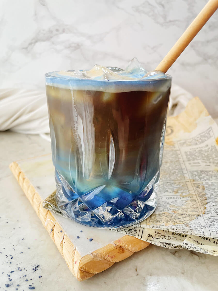 https://thehintofrosemary.com/wp-content/uploads/2022/02/Iced-blue-milk-espresso-latte-cover-photo.jpg