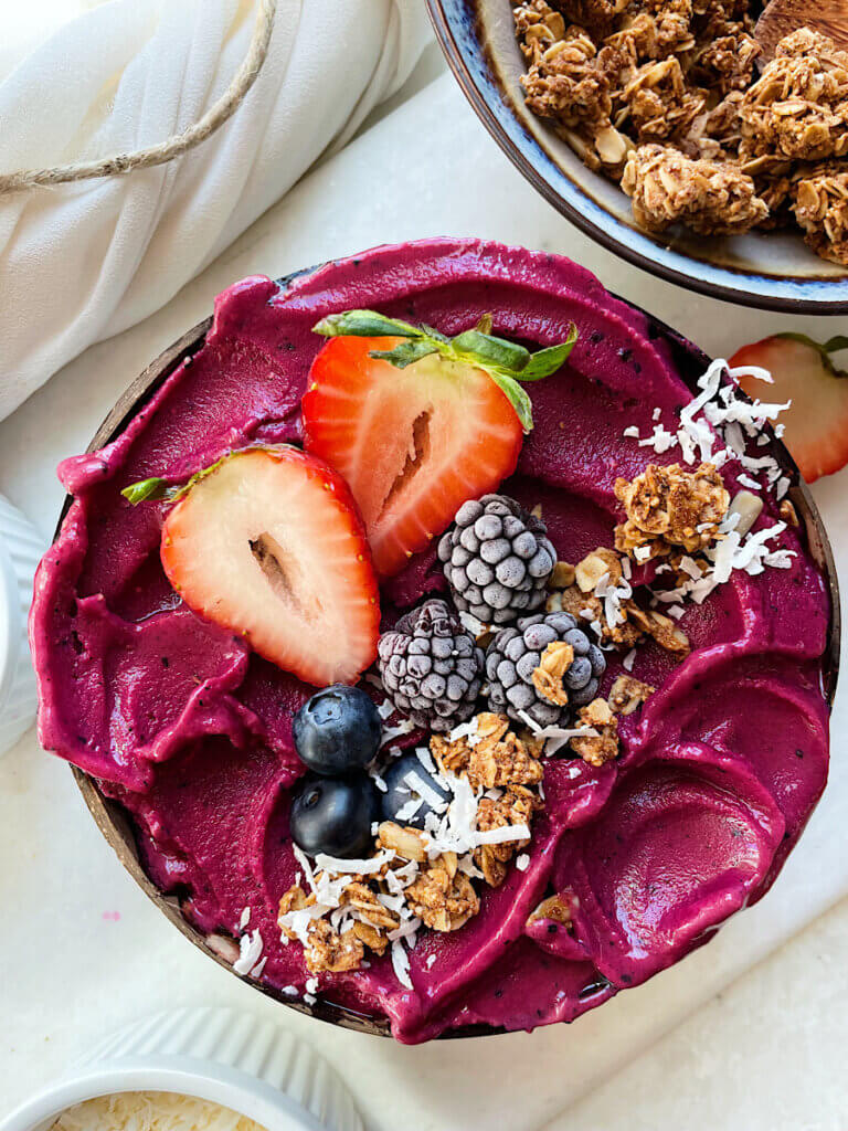 Acai Smoothie Bowl without Banana   The Hint of Rosemary