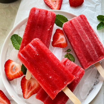 strawberry champagne popsicles