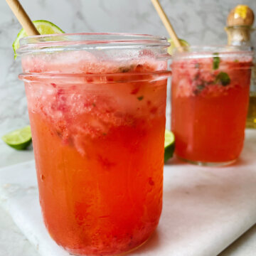 Strawberry tequila smash