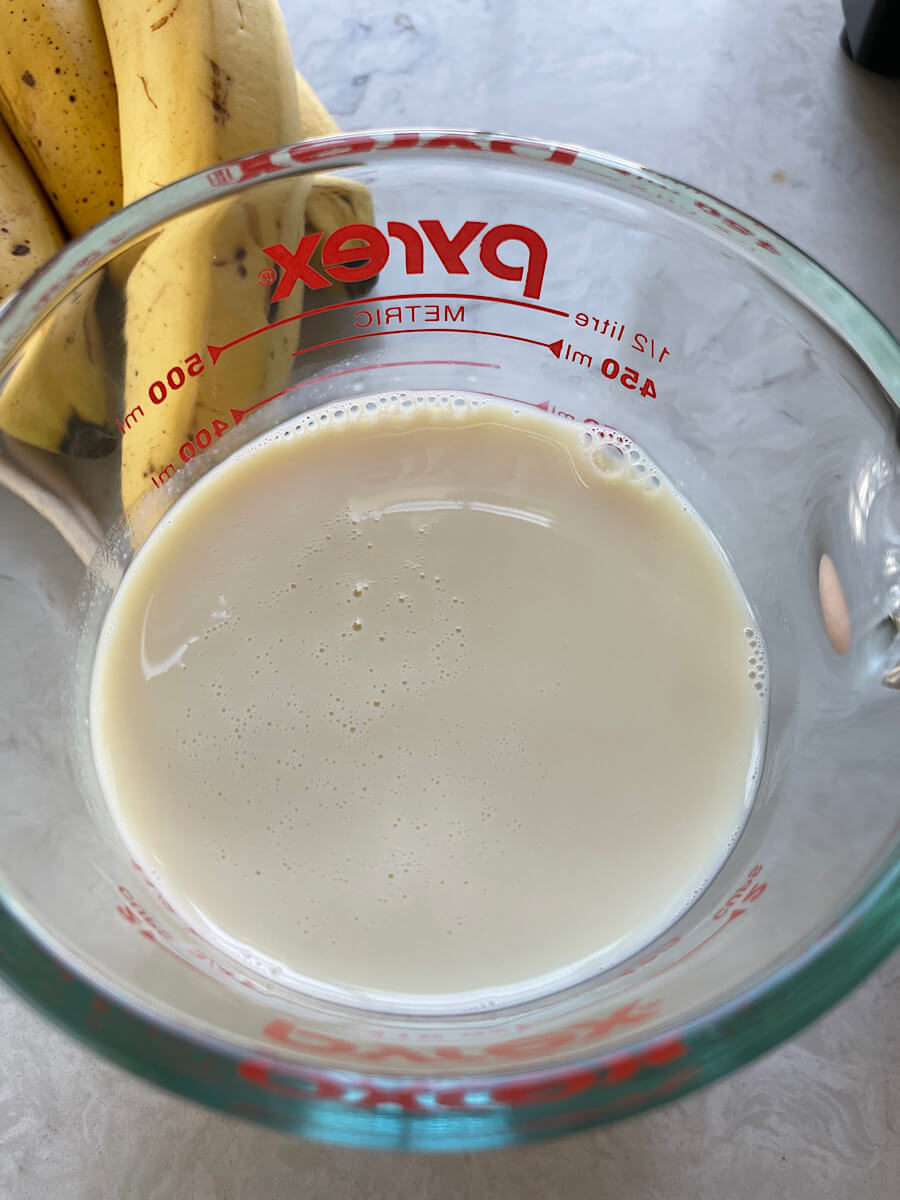 milk for homemade smoothie