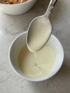 melted white chocolate for cake pops