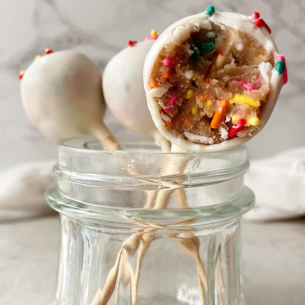 You won't believe how cheap and EASY it is to make these at home!💕 #c... | cake  pops | TikTok